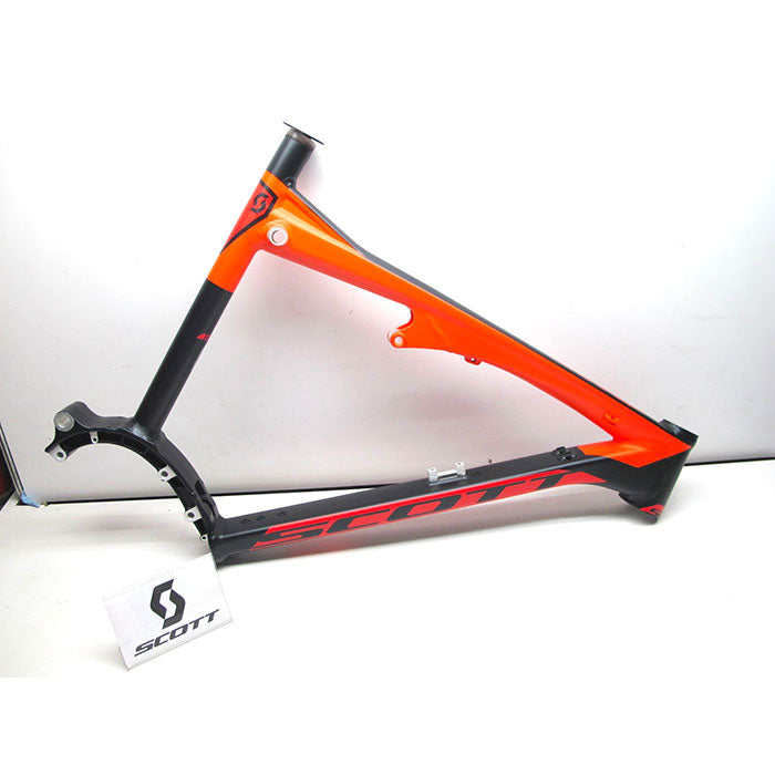 Front triangle E-Spark 710 2015